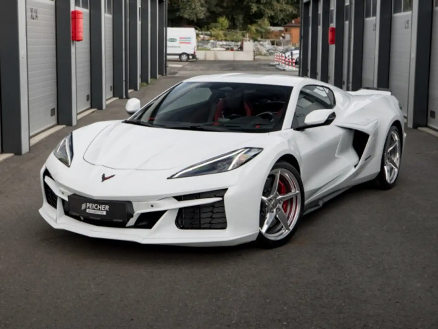 Chevrolet Corvette C8 E-Ray Coupe Weiß - 1
