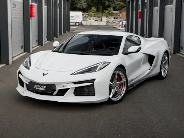 Chevrolet Corvette C8 E-Ray Coupe