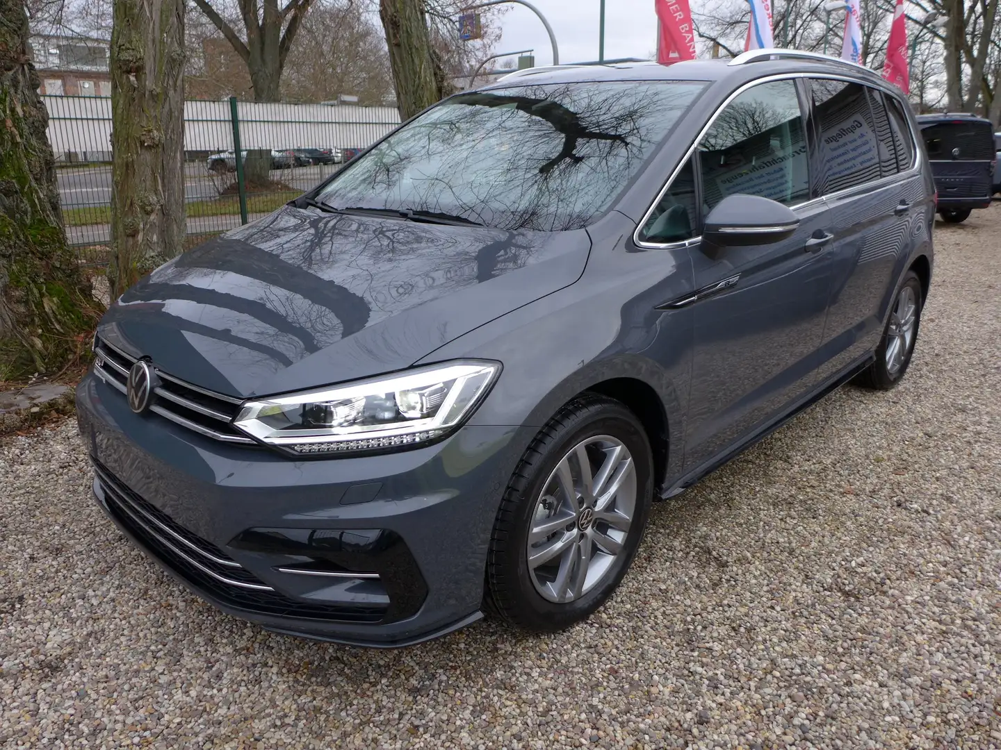Volkswagen Touran 2.0 TDI DSG R-Line Blind Spot AHK 7-Sitze Grau - 1