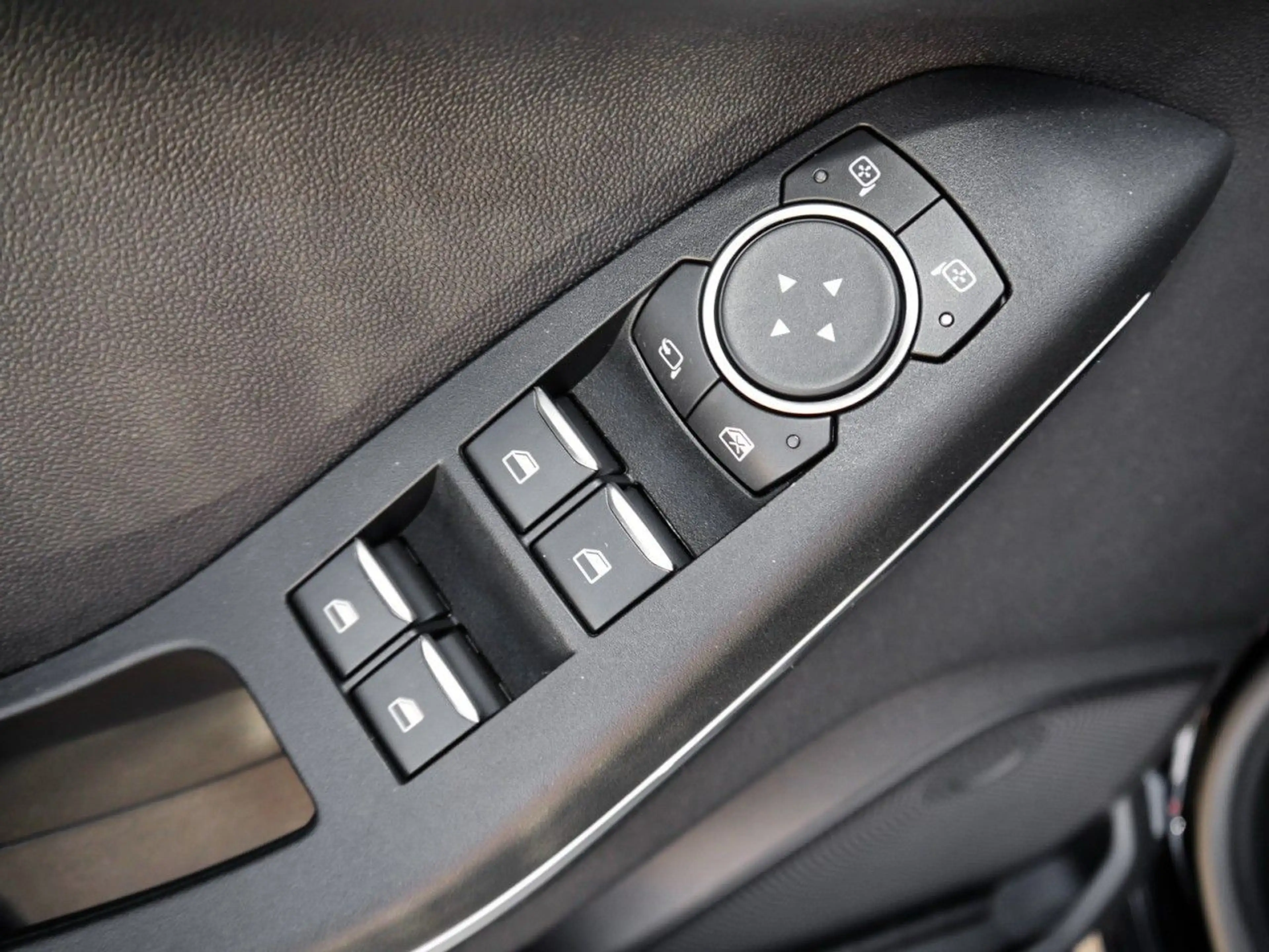 Ford Fiesta Titanium 1.0 EcoBoost Navi+DAB+ACC+Sitzh. — photo 11