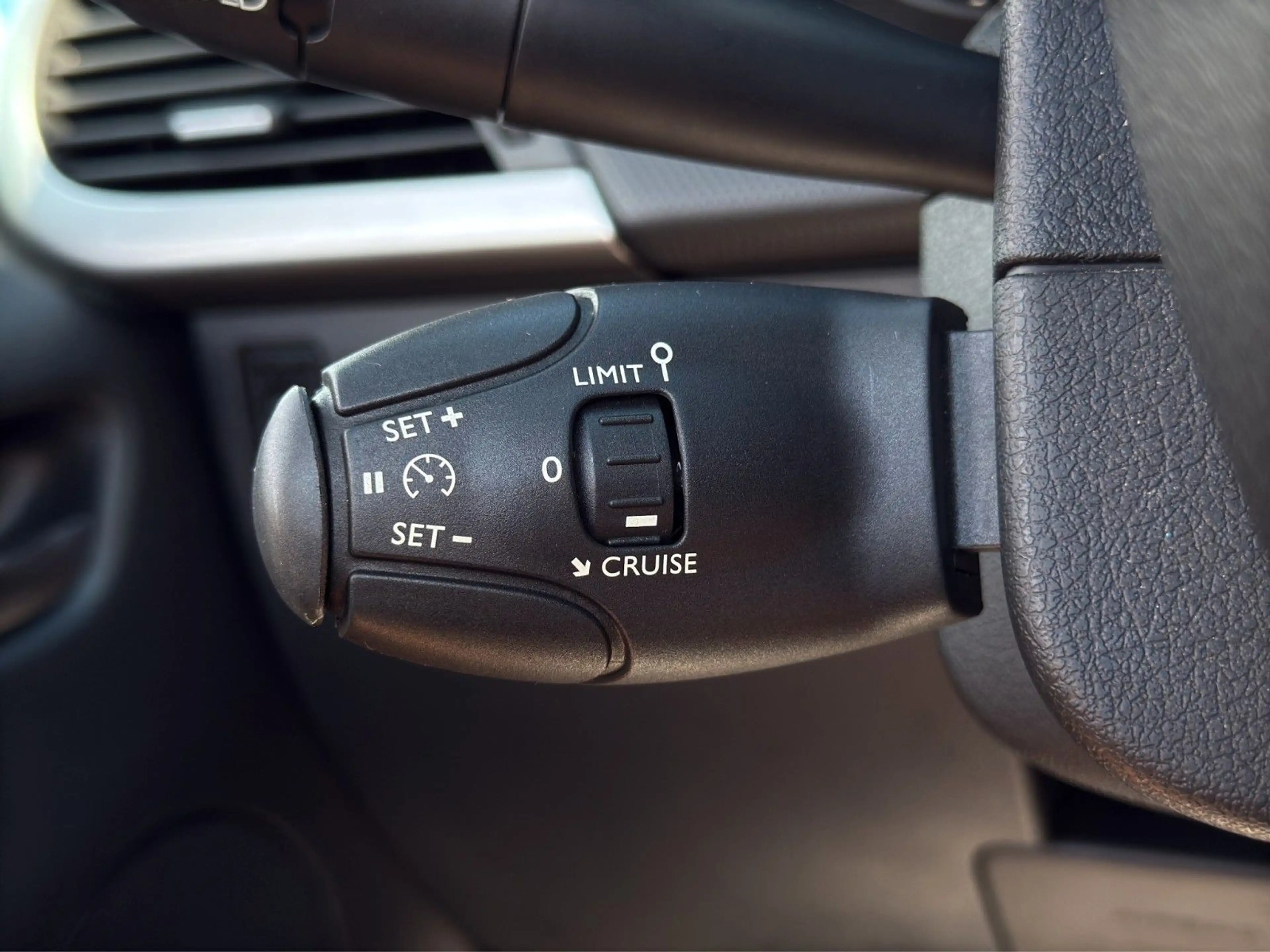 Peugeot 207 CC Cabrio-Coupe Allure *Garantie*SHZ*Klima* — photo 35