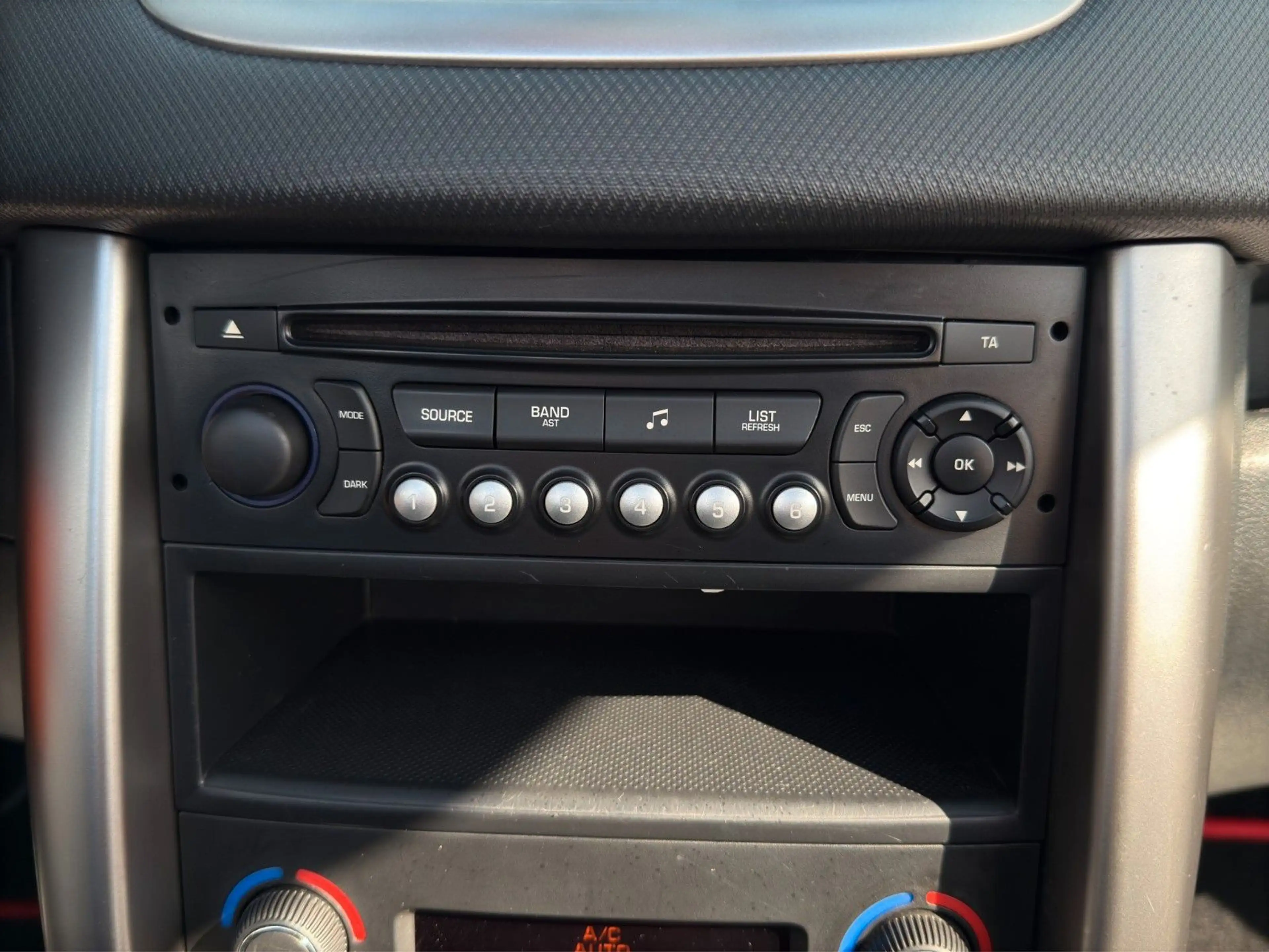 Peugeot 207 CC Cabrio-Coupe Allure *Garantie*SHZ*Klima* — photo 30