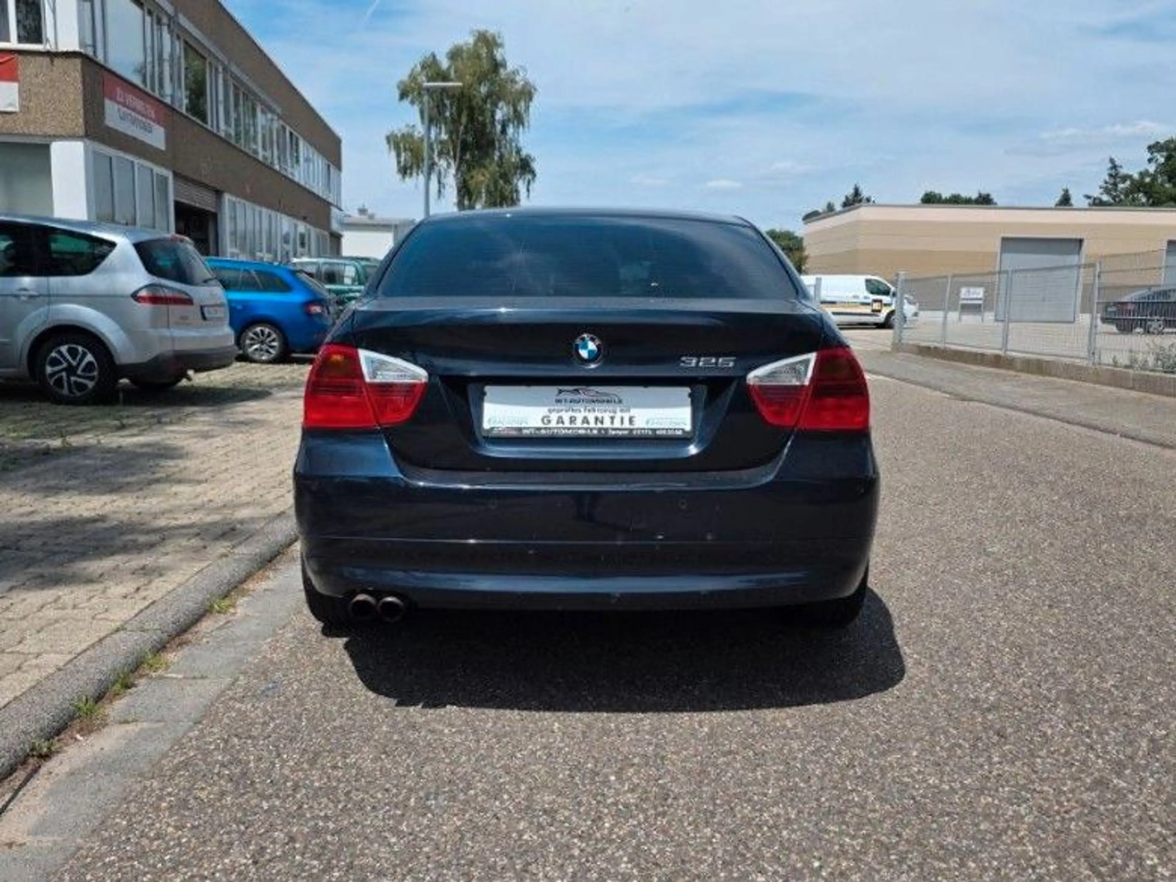 BMW 325 i 3 Limousine M Paket TÜV NEU Garantie — photo 8