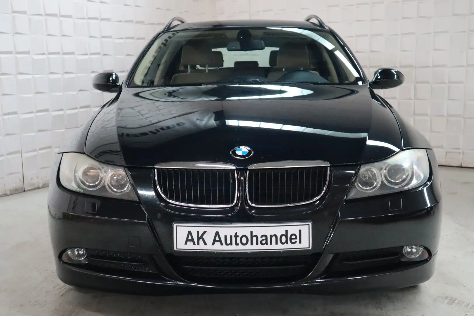 BMW 320 d Baureihe  Touring,Xenon,Navi,Automatik,SHZ Negro - 2
