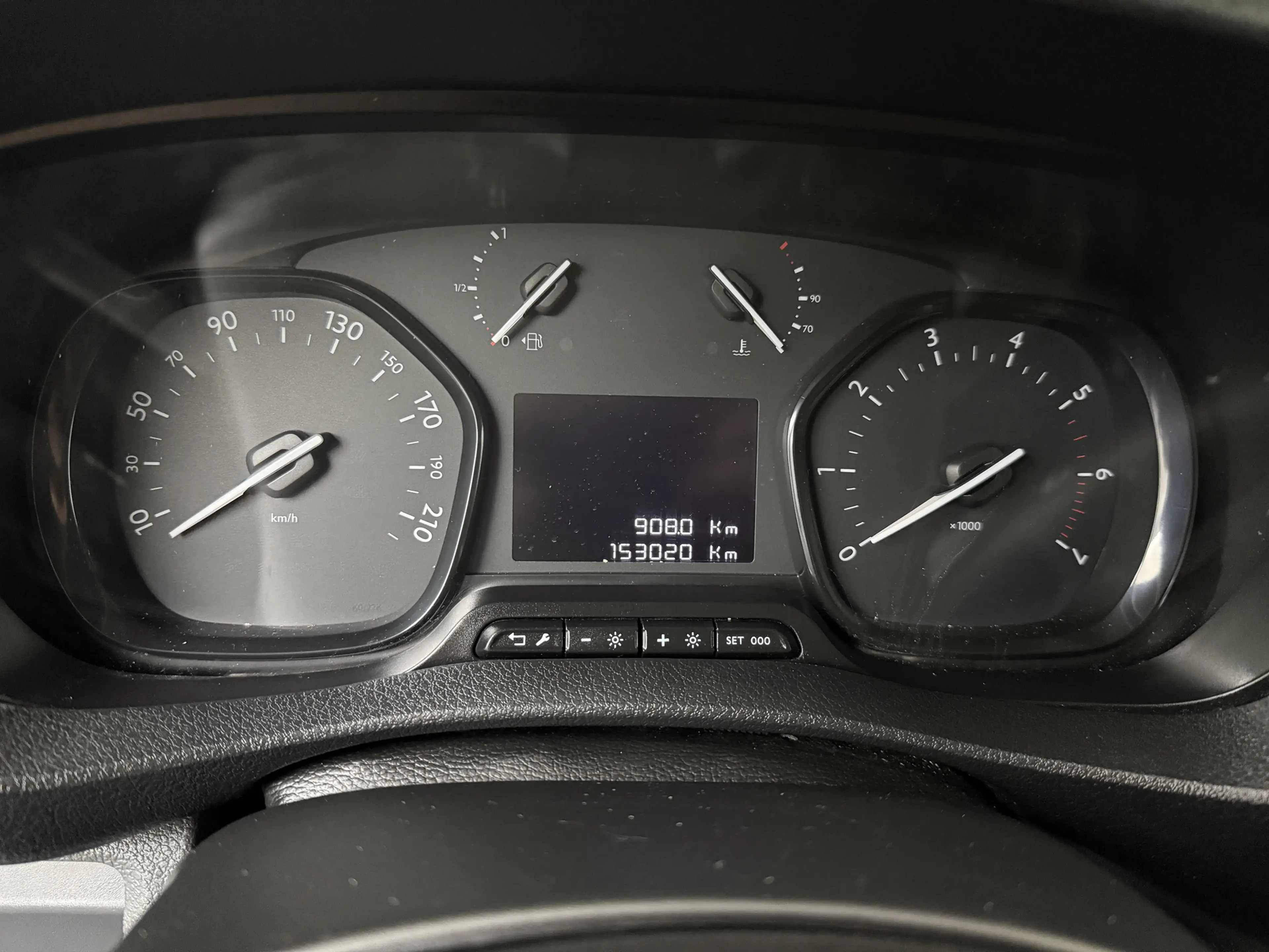 Peugeot Expert 2.0BlueHDI 180PK Automaat XXL Asphalt | Multimedia — photo 9