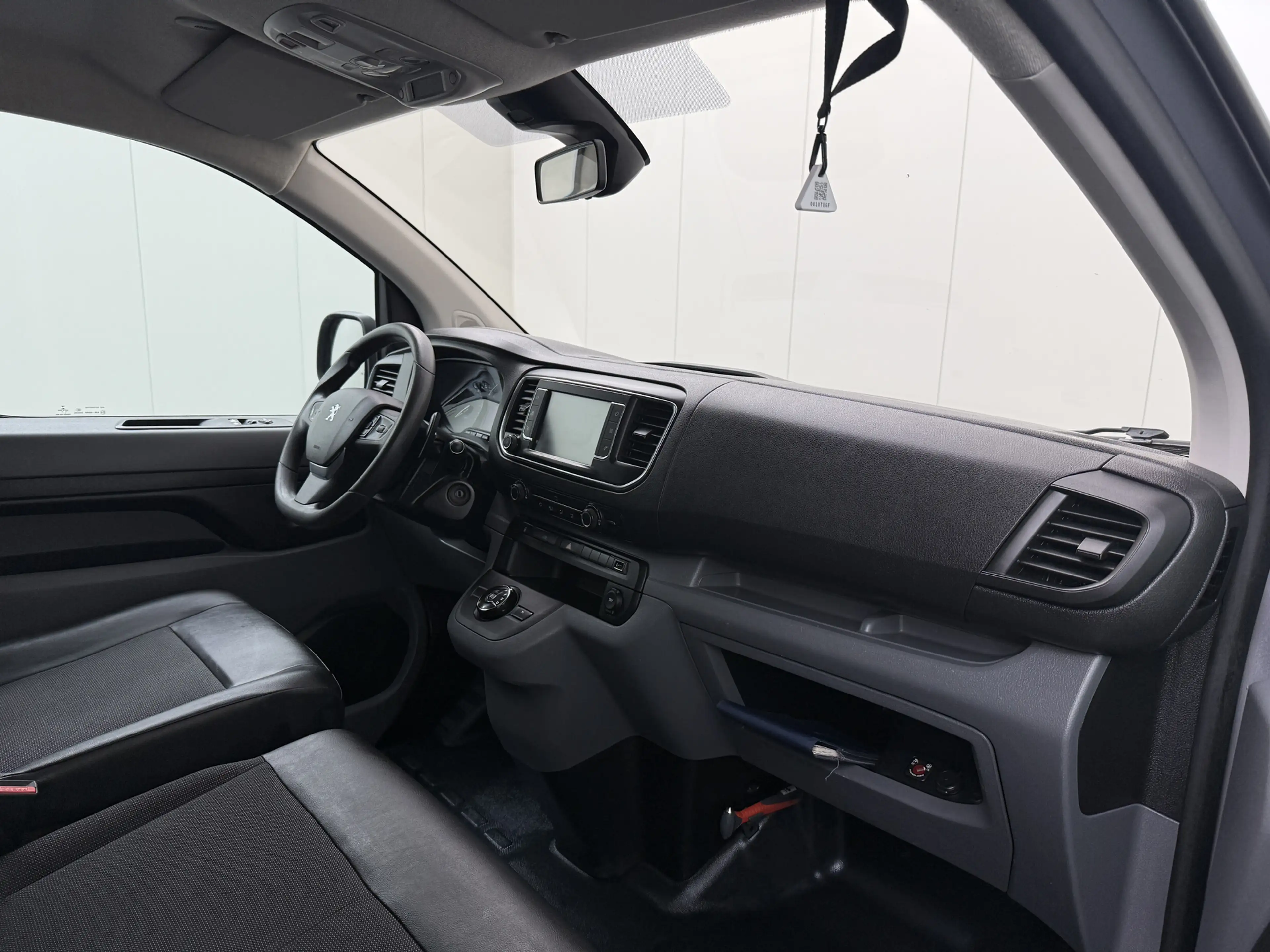 Peugeot Expert 2.0BlueHDI 180PK Automaat XXL Asphalt | Multimedia — photo 22