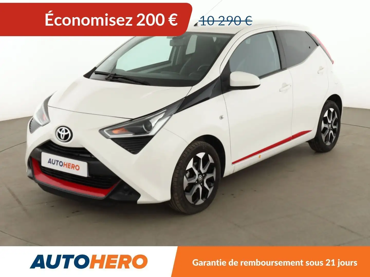 Toyota Aygo 1.0 VVT-i X-Play Blanc - 1