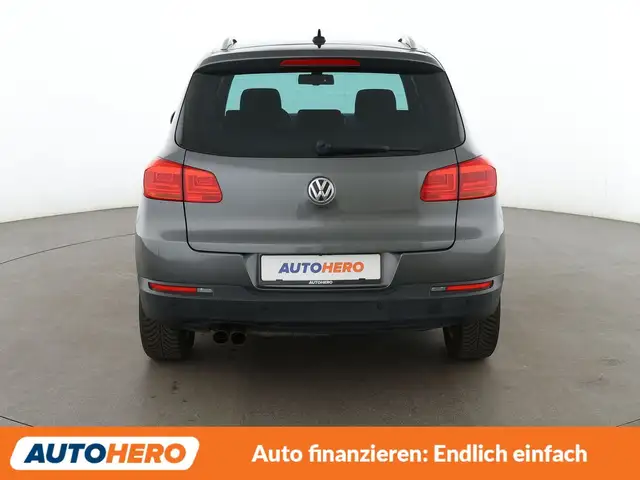 Volkswagen Tiguan view 5