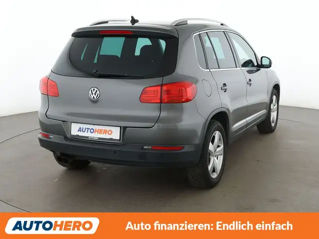 Volkswagen Tiguan view 6