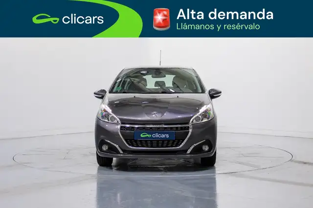 Peugeot 208 view 2