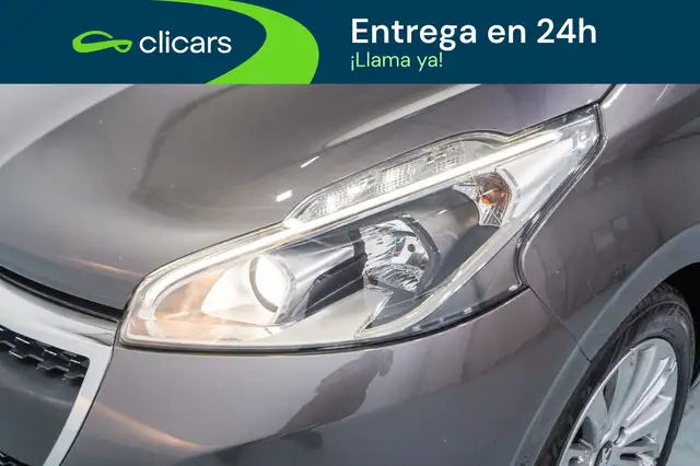 Peugeot 208 view 10