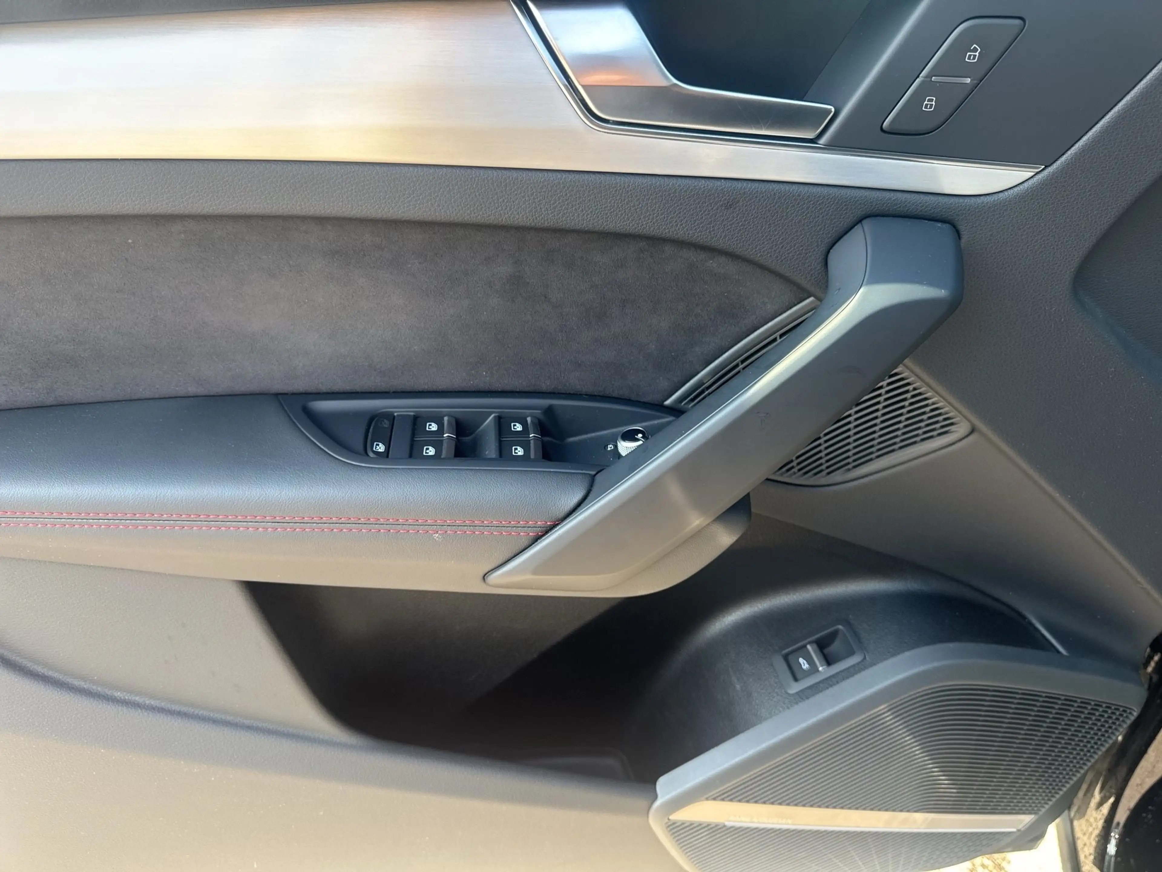 Audi SQ5 TDI AHK Luft B&O MATRIX HuD PDC+ 360° 21" — photo 14