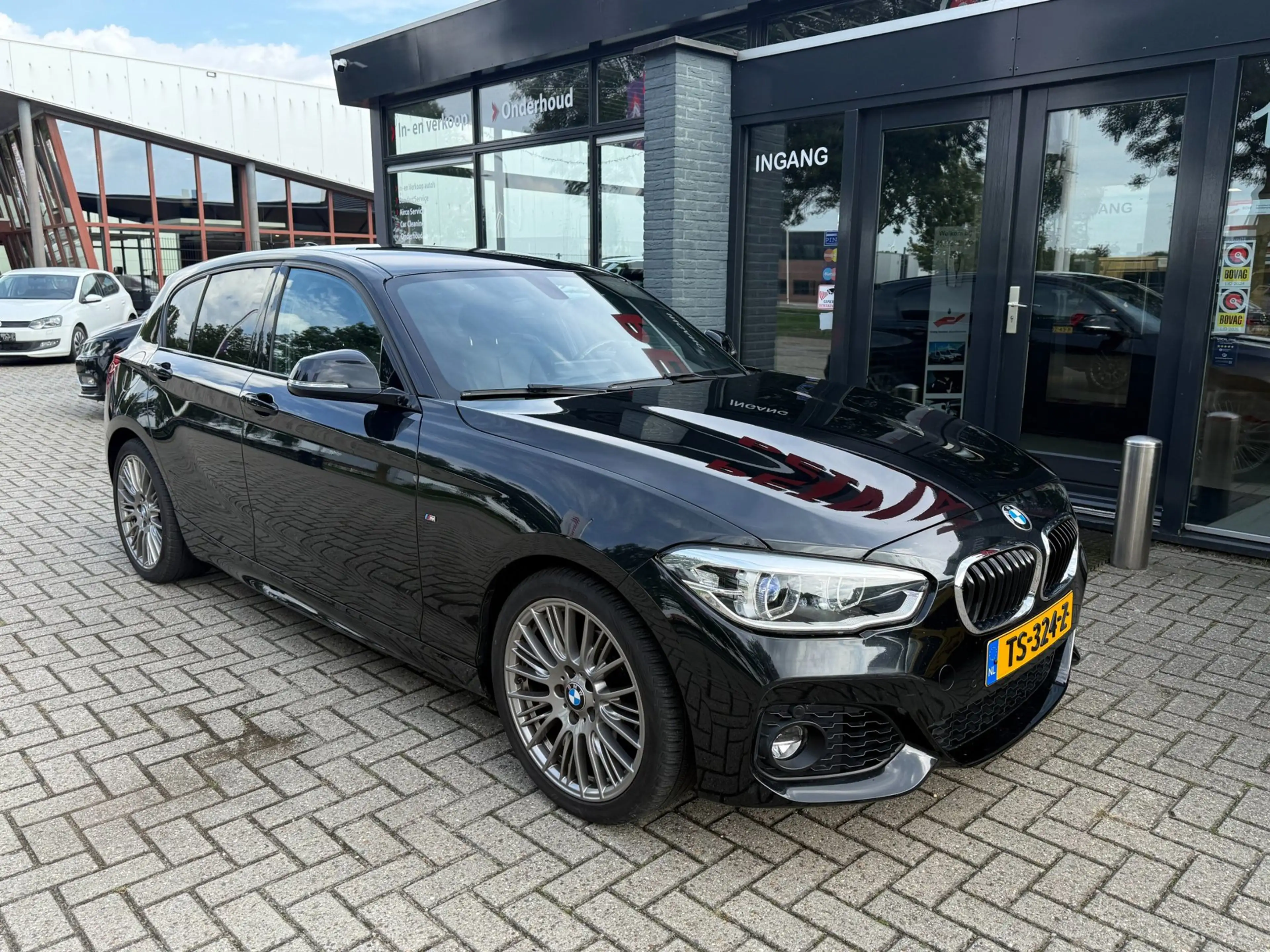 BMW 118 1-serie 118i High Executive | M Sport shadow | Sto — photo 15