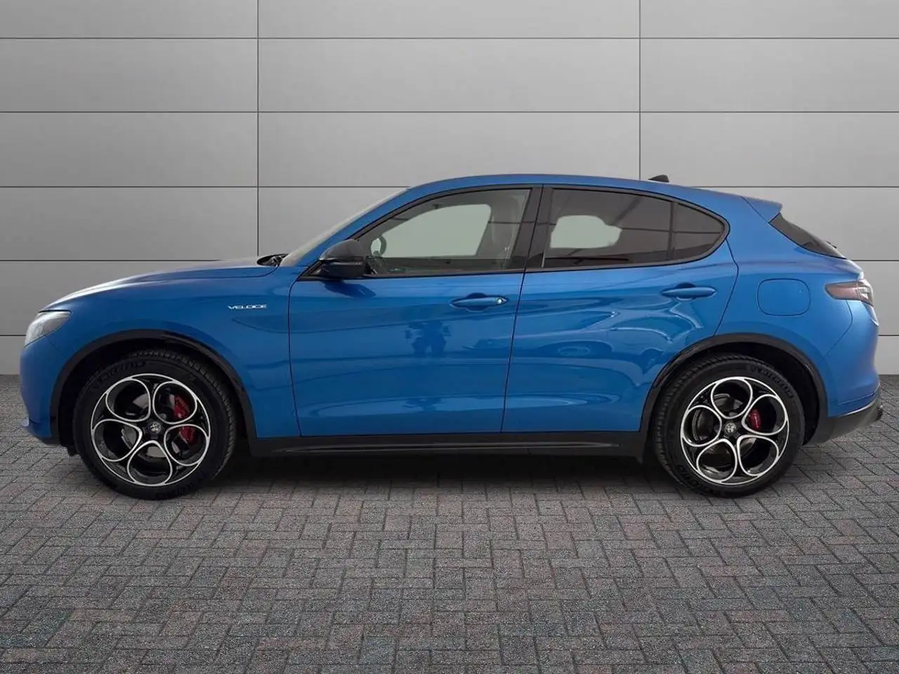 Alfa Romeo Stelvio 2025