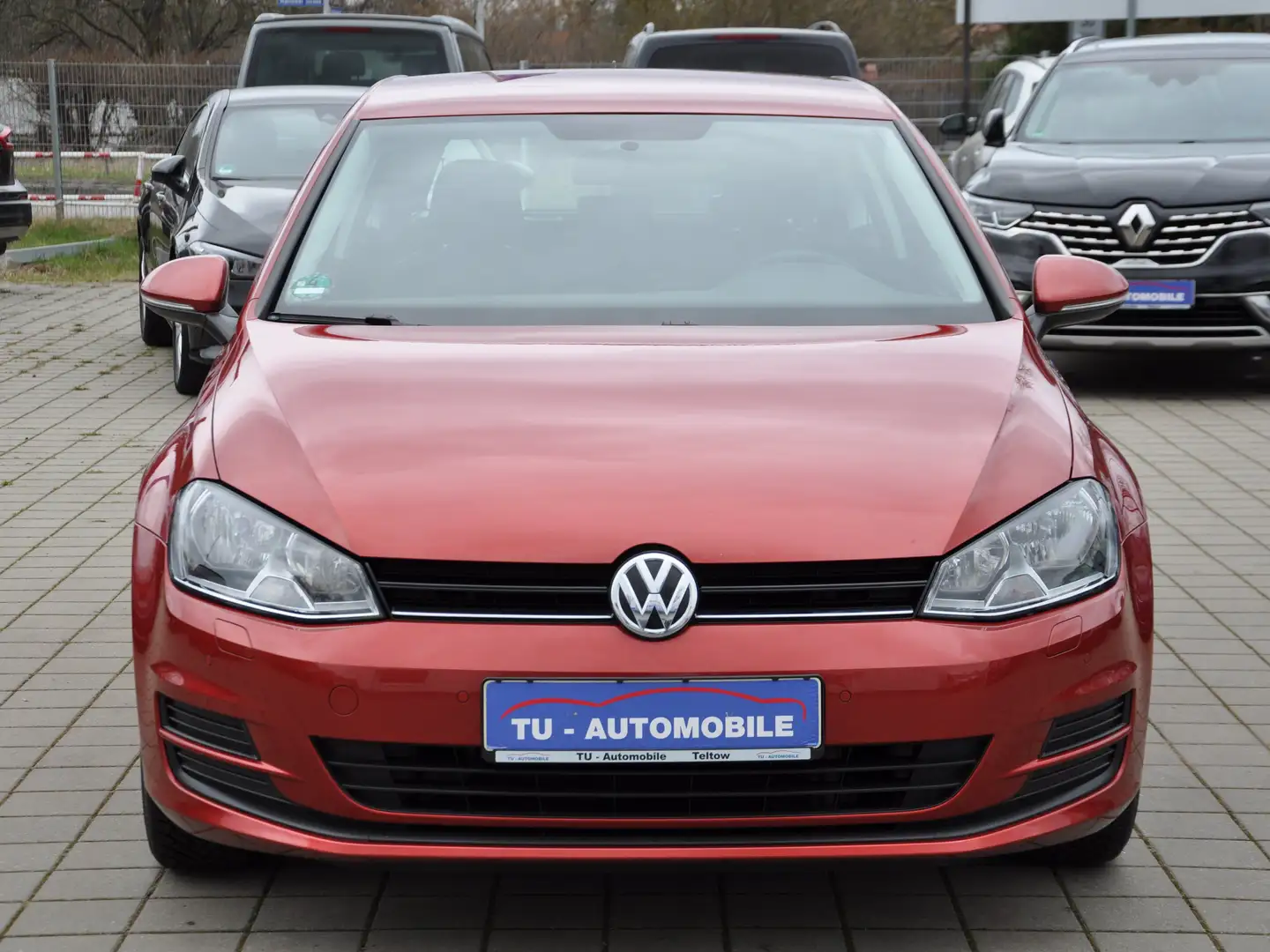 Volkswagen Golf VII 1.2 TSI DSG Trendline BMT NAVI-1.HAND-SHZ-PDC Rosso - 2