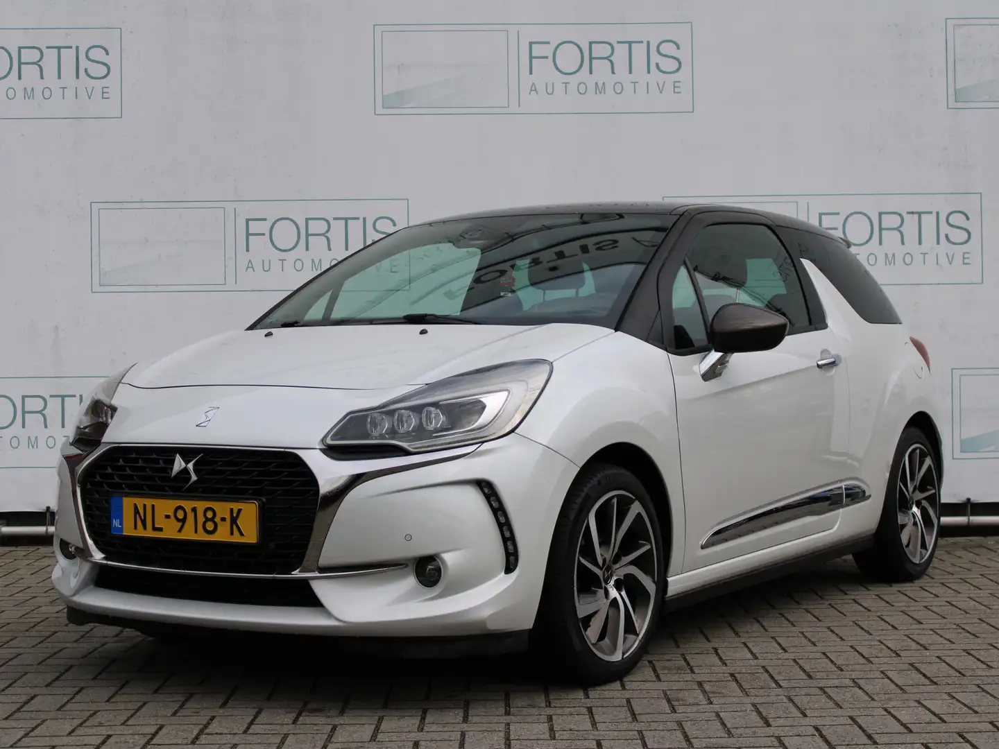 DS Automobiles DS 3 1.2 PureTech Sport Chic LEDER | NAVI | CAMERA Білий - 1