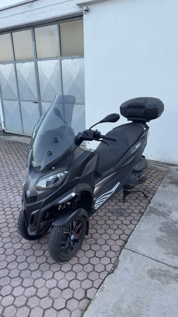 Piaggio MP3 530 exclusive Negru - 1