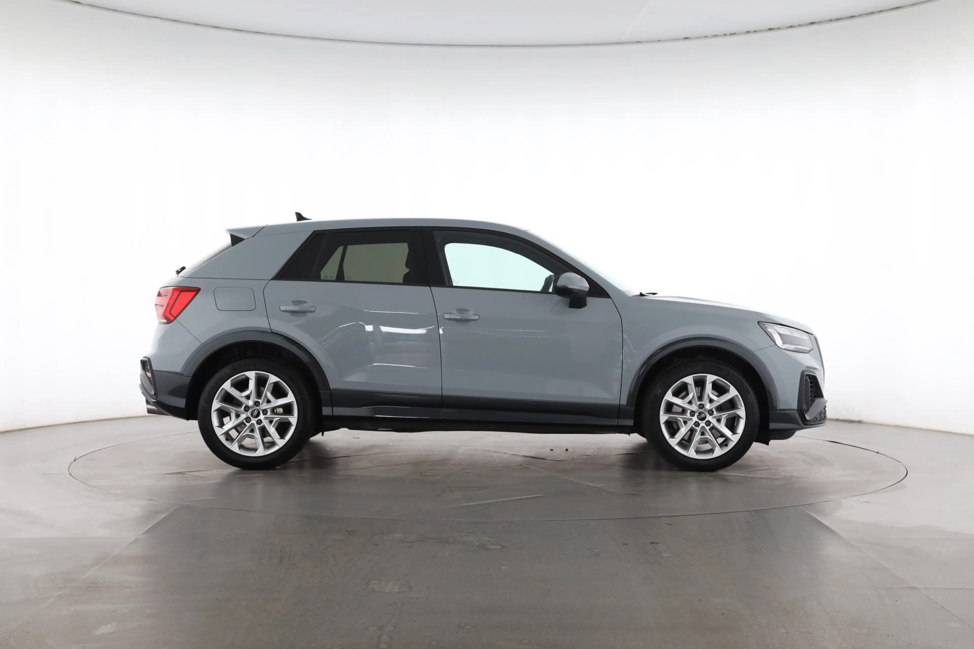 Audi SQ2 TFSI quattro S tronic MATRIX-LED | AHK — photo 7