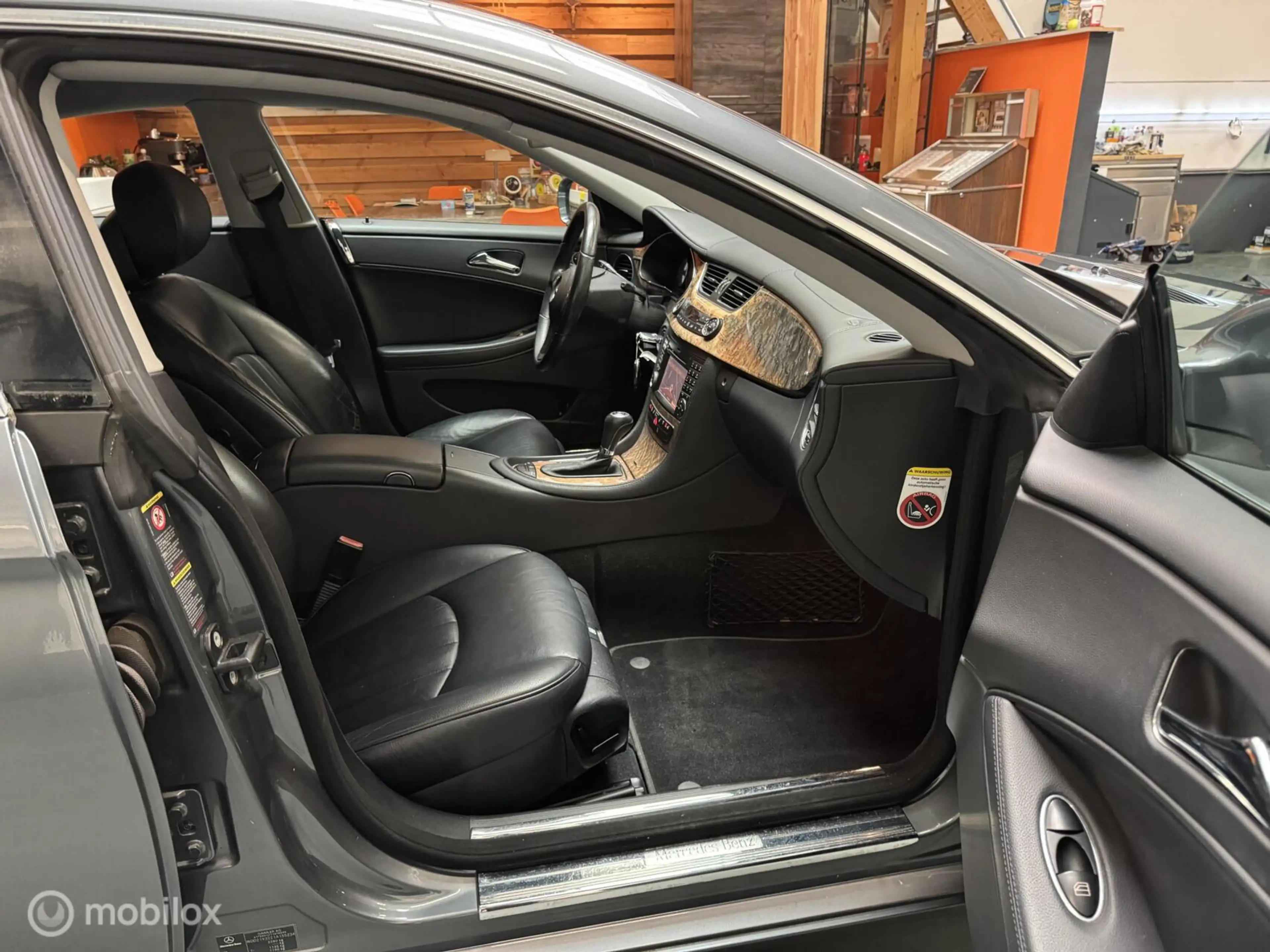 Mercedes-Benz CLS 320 CDI V6 Prestige Leer|Navi|NL-Auto — photo 21
