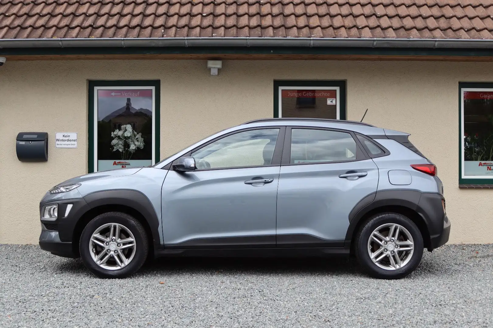Hyundai KONA 1.6 CRDI 2WD Automatik/AHK/Kamera Grau - 2