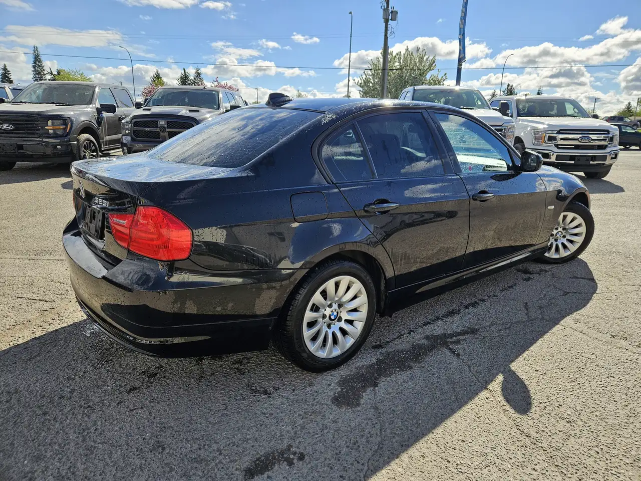 BMW 3 Series снимка BMW 3 Series