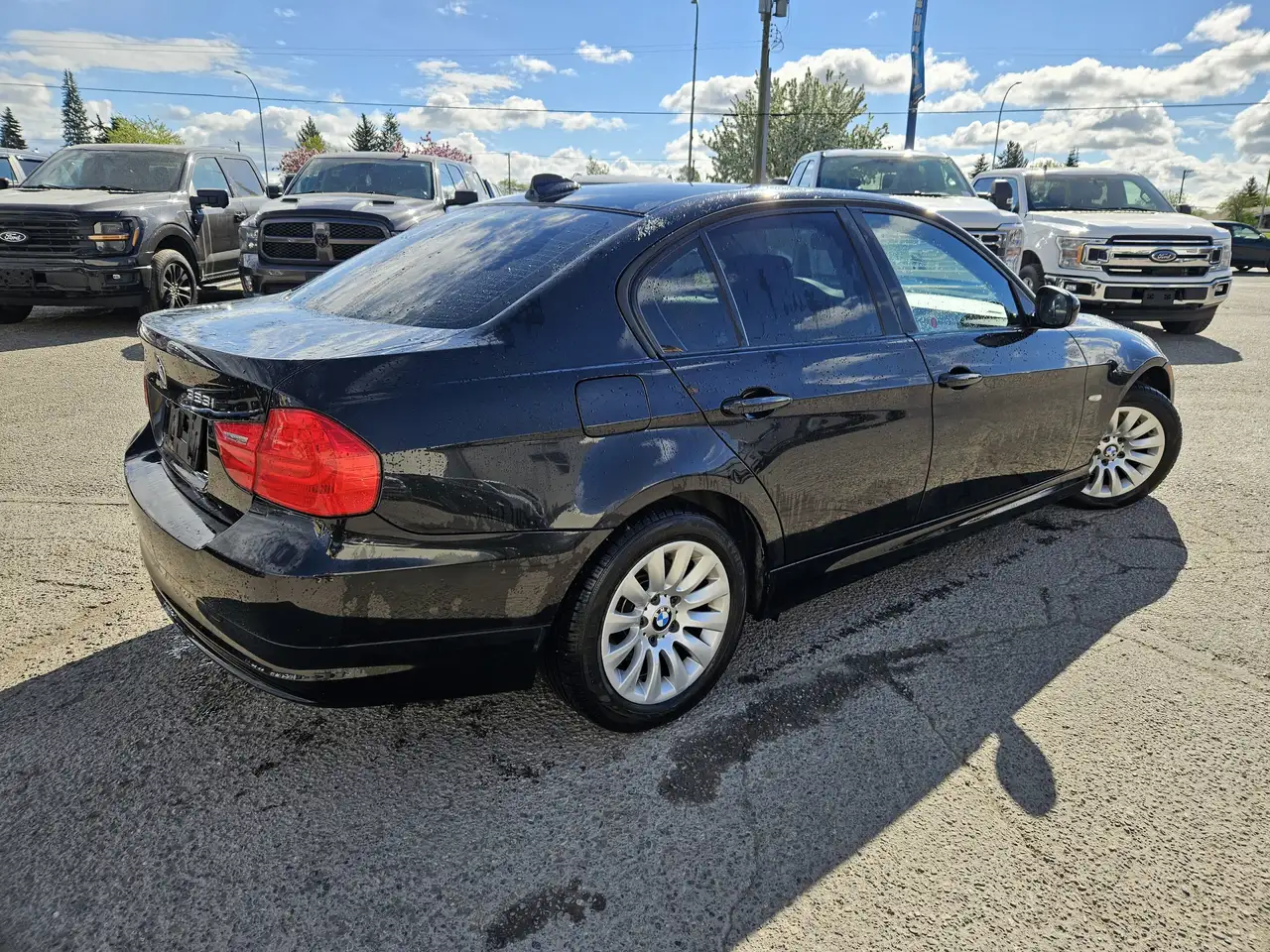 BMW 3 Series снимка BMW 3 Series