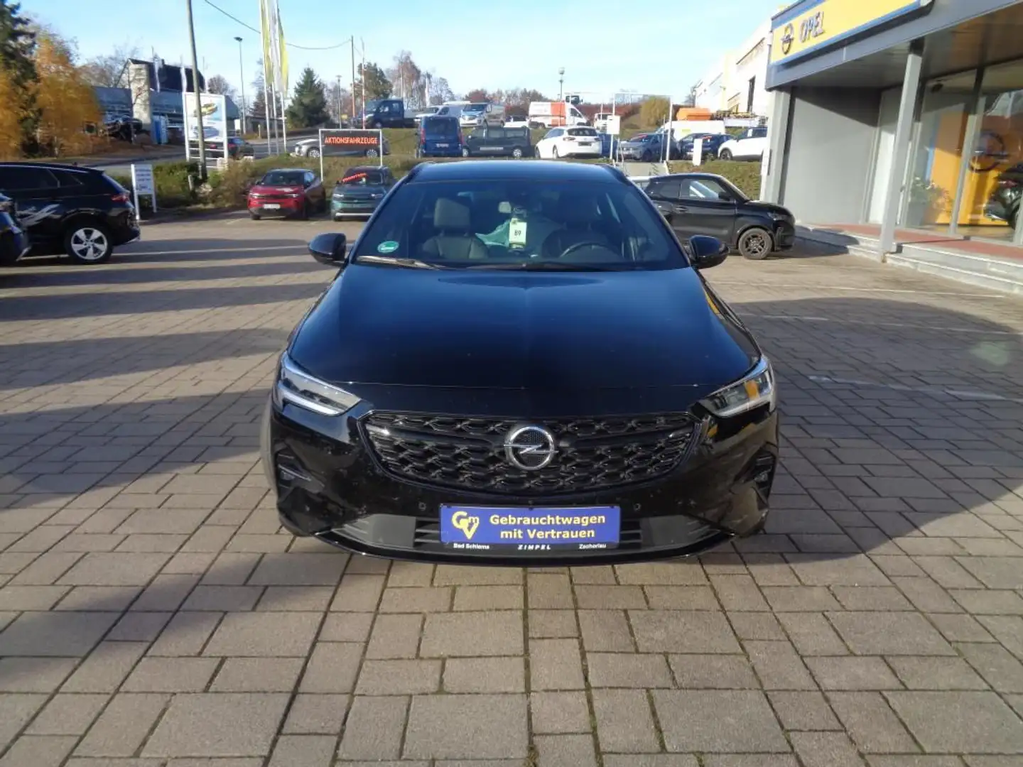 Opel Insignia 2.0 Ultimate Klimaautomatik+Navi+LED+He Schwarz - 2