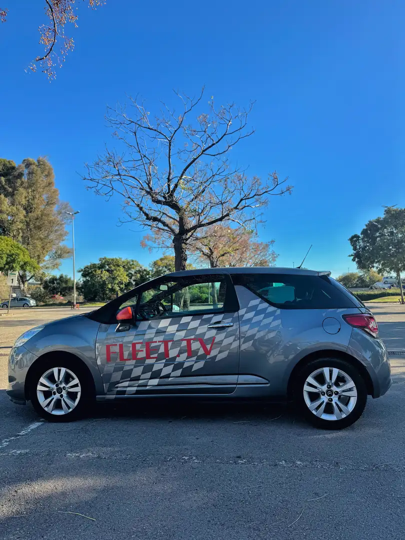 Citroen DS3 1.6HDI 99gr Gris - 1