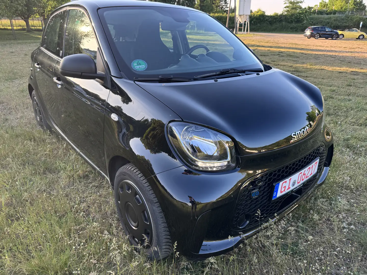 smart forFour 1.Hd 03/22, 22KW, SOH 97% TÜV neu inkl. Mwst Schwarz - 1