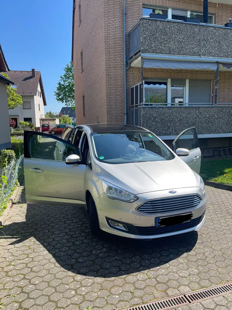 Ford Grand C-Max Titanium - 1