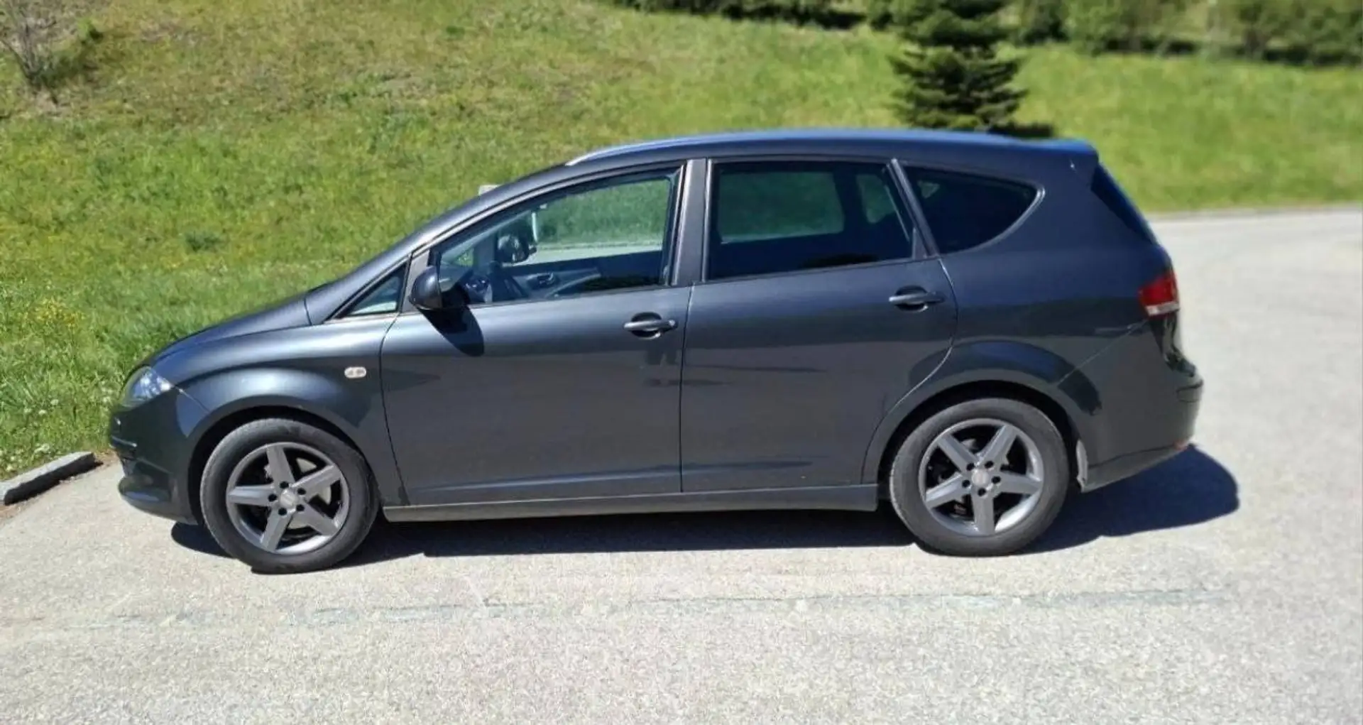 SEAT Altea XL Altea XL Stylance 1,9 TDi DPF Stylance Pickerl bis 5/2027 Schwarz - 1