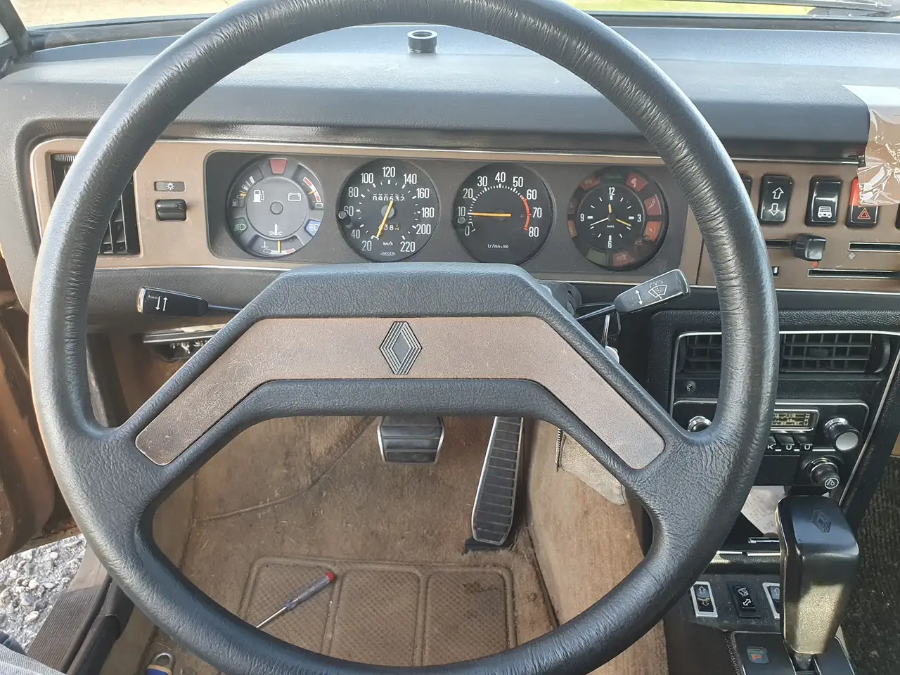 Renault R 30 TS, foto 9