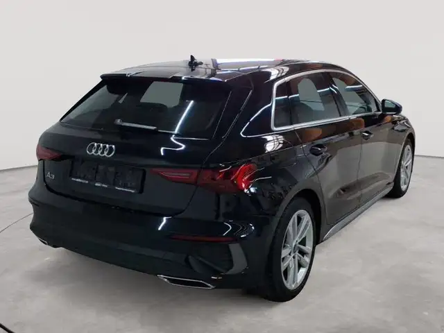 Audi A3 view 4