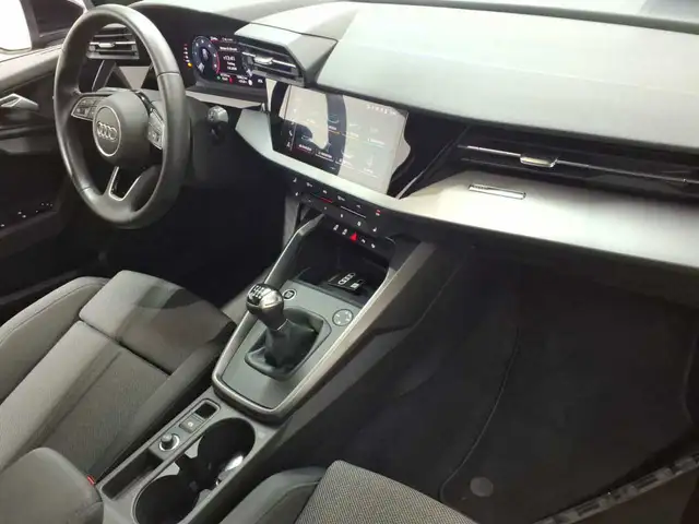 Audi A3 view 9