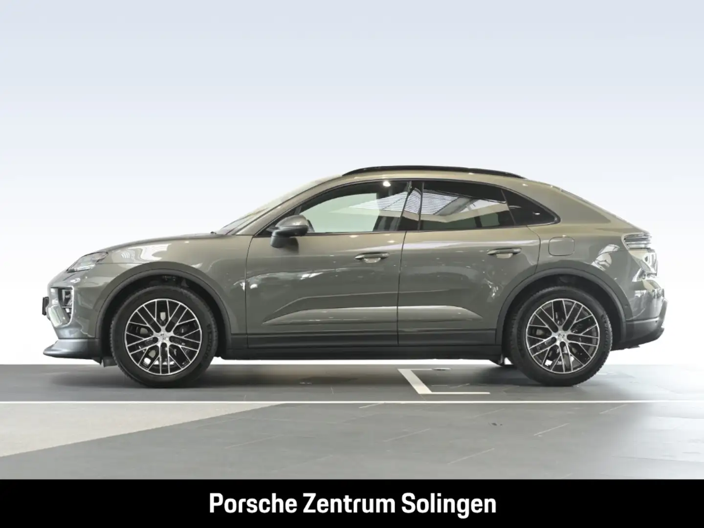 Porsche Macan 4 PANO BOSE Matrix 20'' Surround Groen - 2