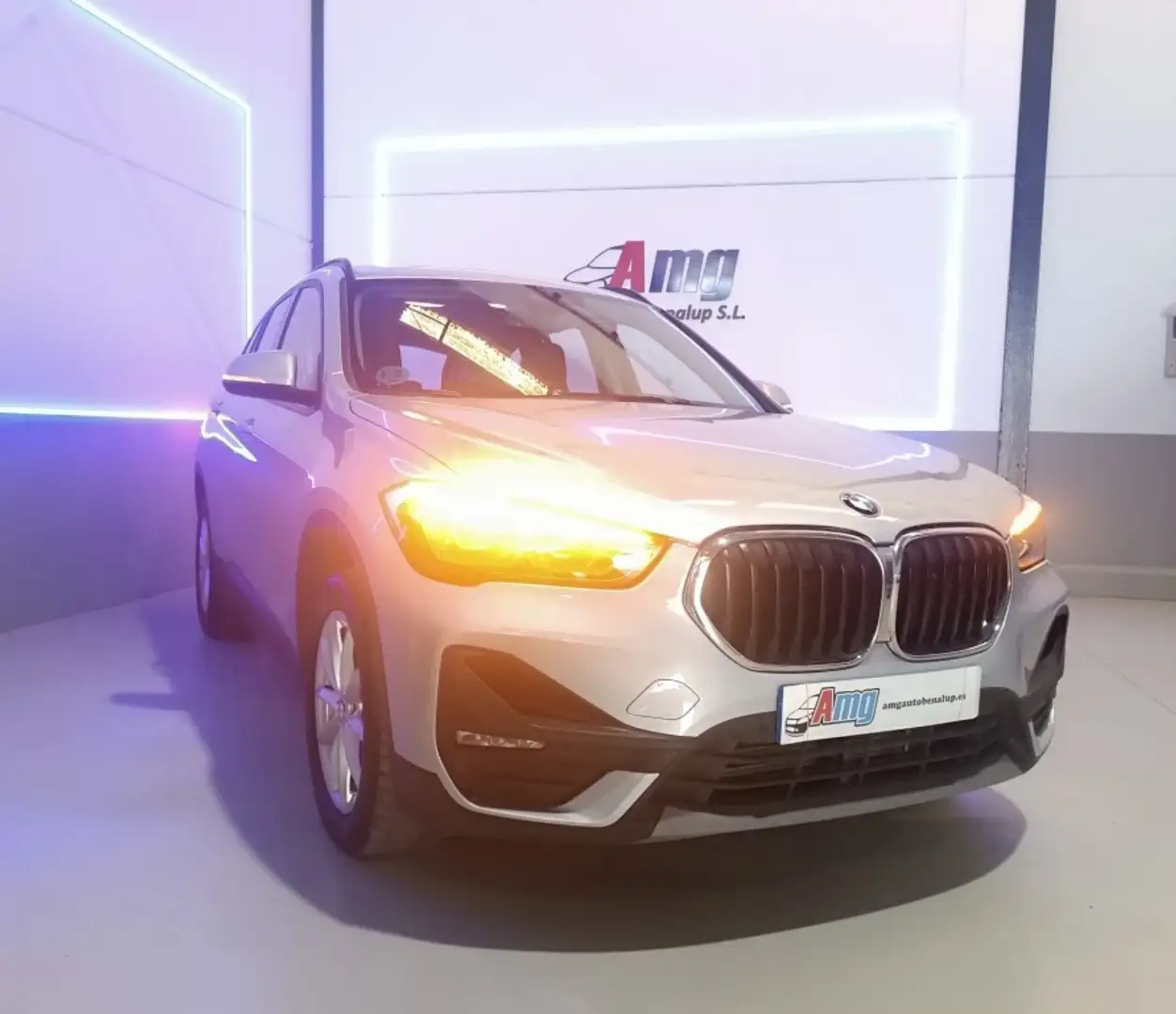BMW X1 sDrive 18d Business Gris - 2