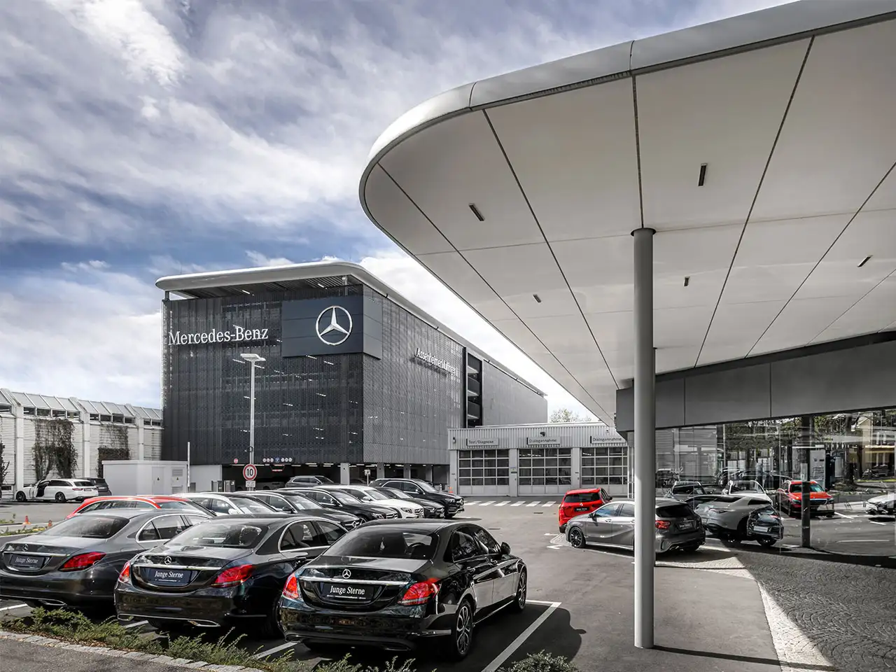 Mercedes-Benz V 300 d **MBUX,Navi,Burmester,Sport,el.Schiebe,R-Cam 18