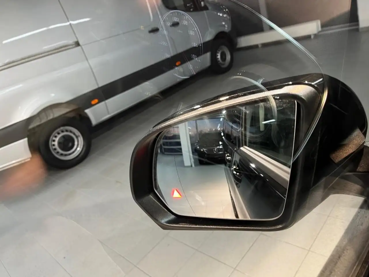 Mercedes-Benz V 300 d **MBUX,Navi,Burmester,Sport,el.Schiebe,R-Cam 16