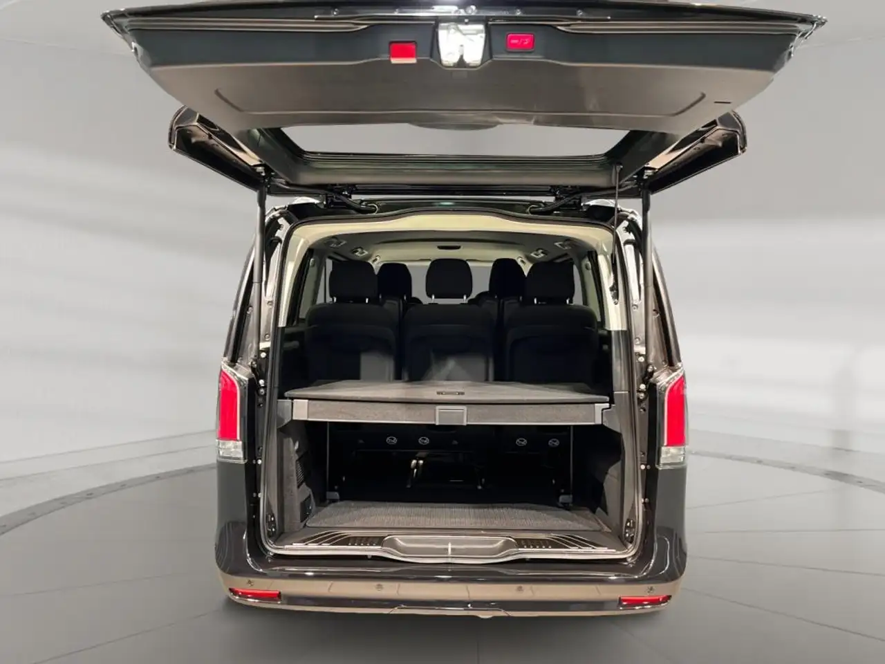 Mercedes-Benz V 300 d **MBUX,Navi,Burmester,Sport,el.Schiebe,R-Cam 12