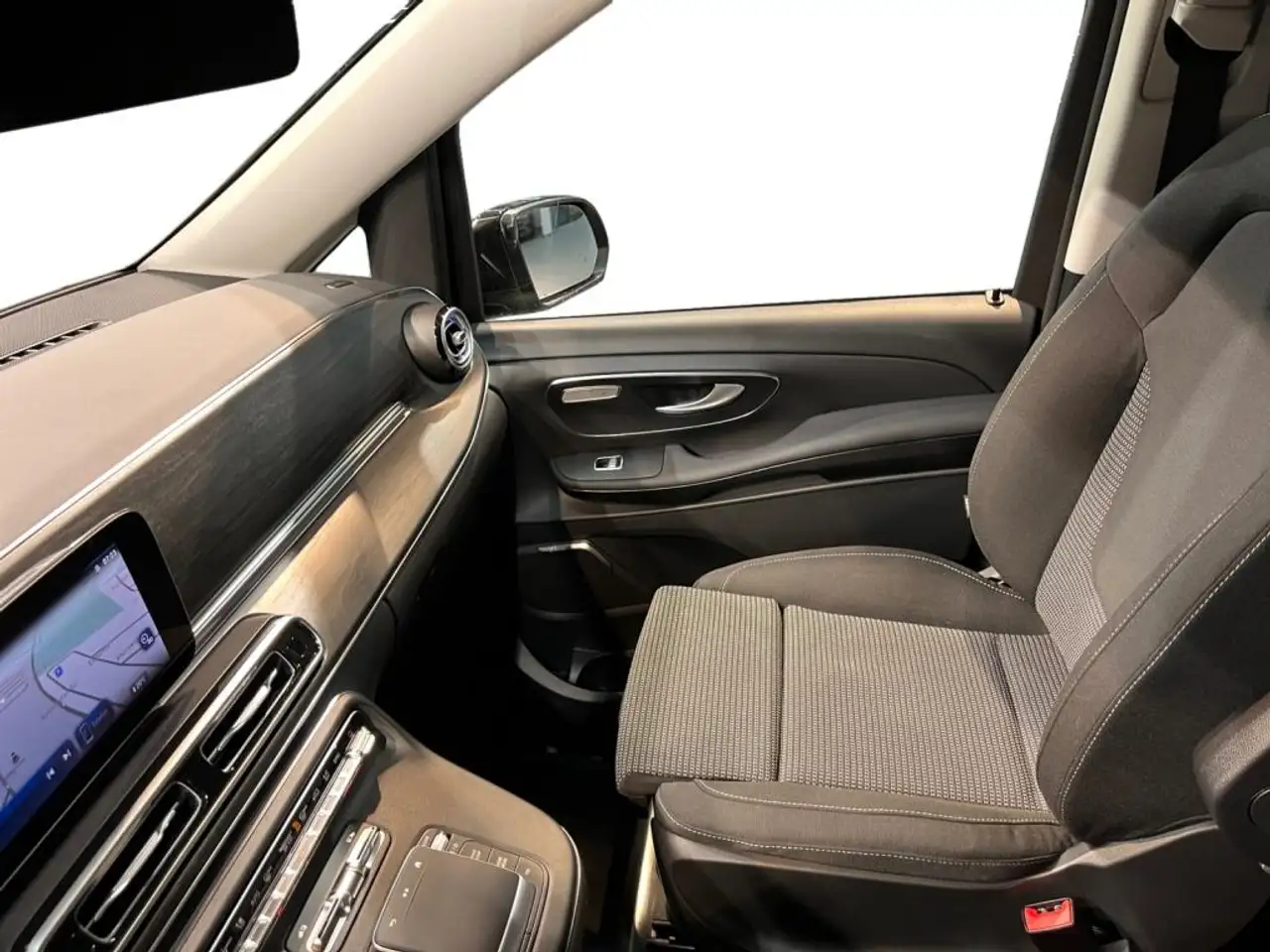 Mercedes-Benz V 300 d **MBUX,Navi,Burmester,Sport,el.Schiebe,R-Cam 4