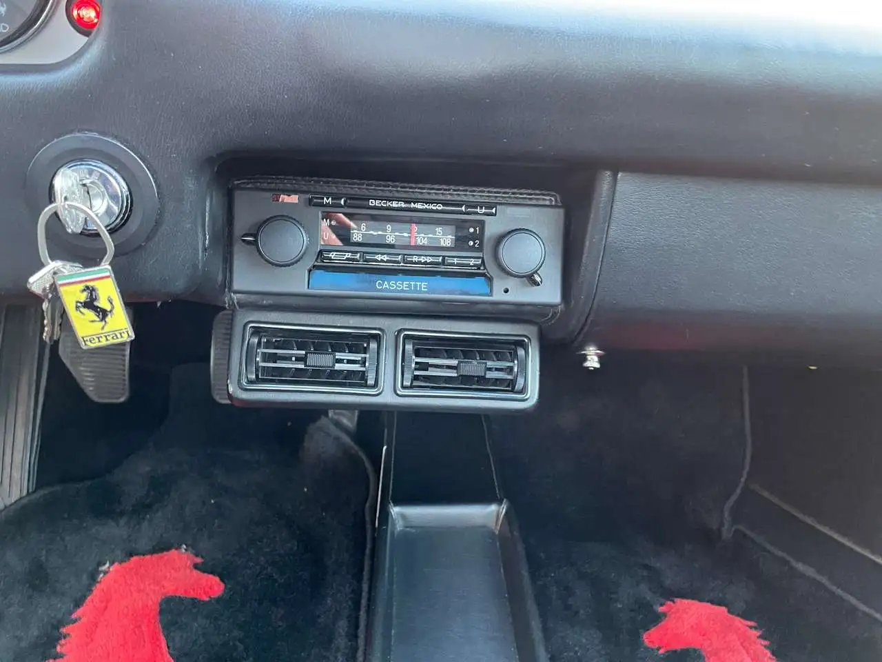 Ferrari 308 GTS, foto 6