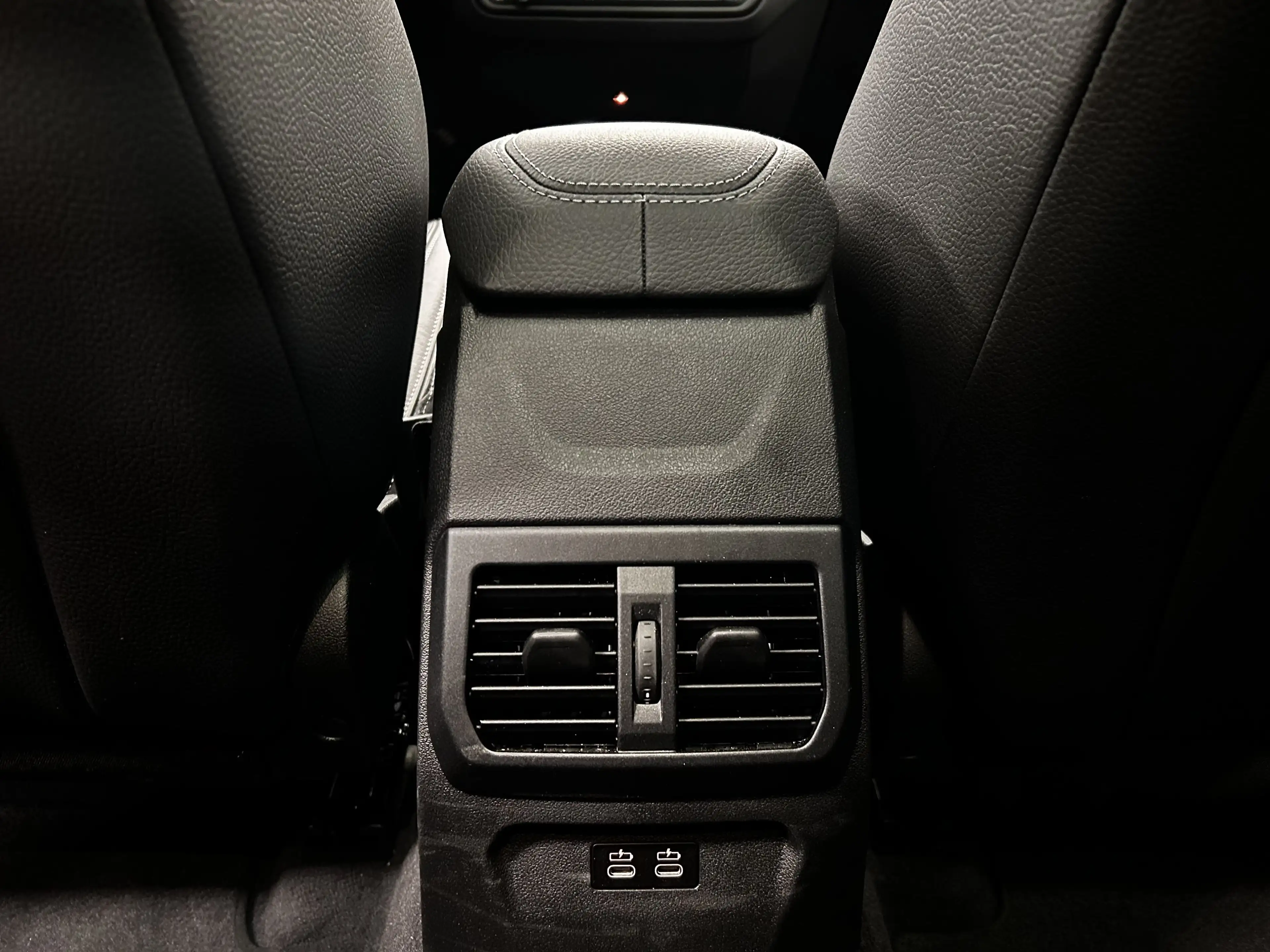 BMW 235 M235i xDrive Gran Coupé — photo 17