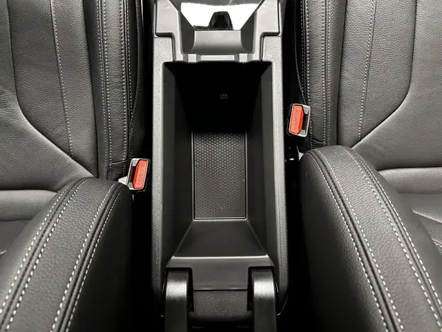 BMW 2 Series view 19