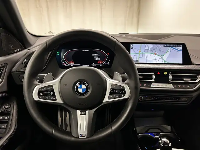 BMW 2 Series view 22