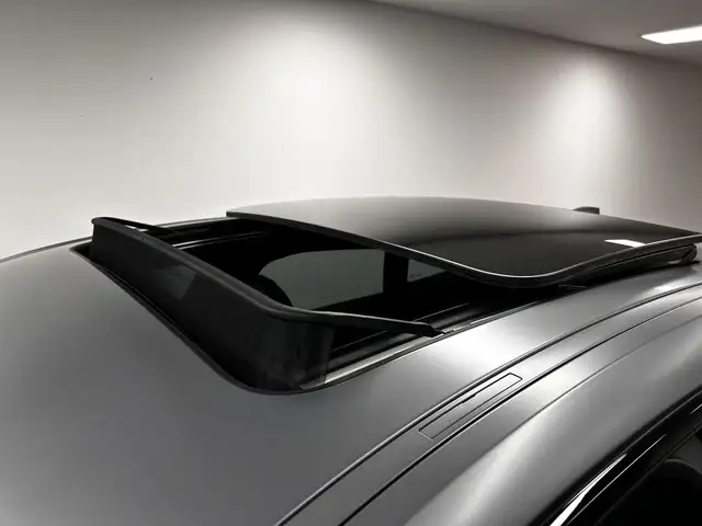 BMW 2 Series view 8