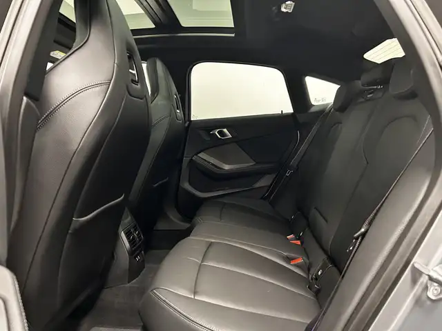 BMW 2 Series view 16