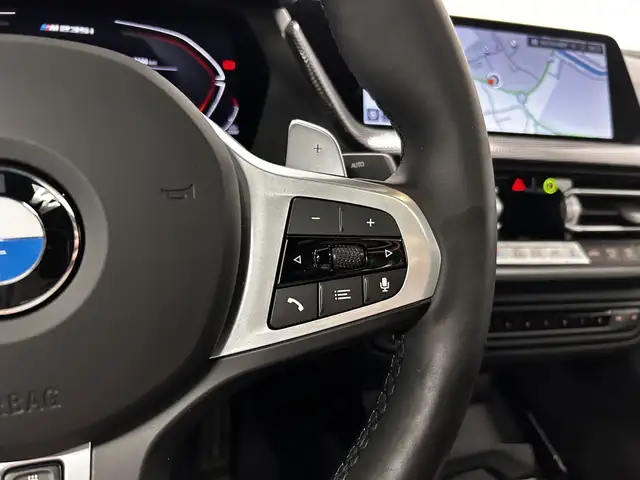 BMW 2 Series view 26