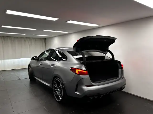 BMW 2 Series view 12