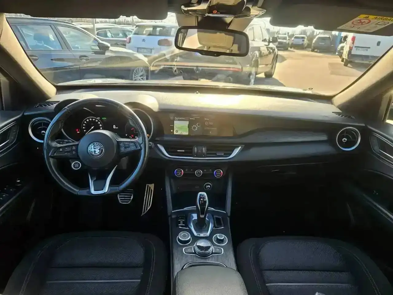 Alfa Romeo Stelvio 2023 — фото 10
