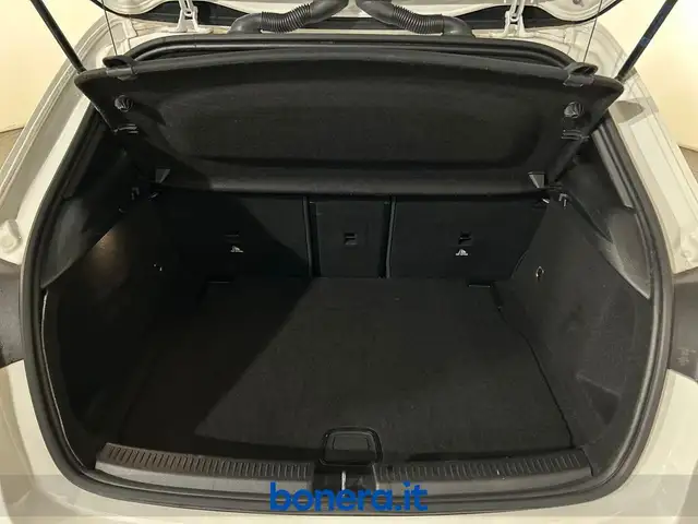 Mercedes-Benz A Class view 9